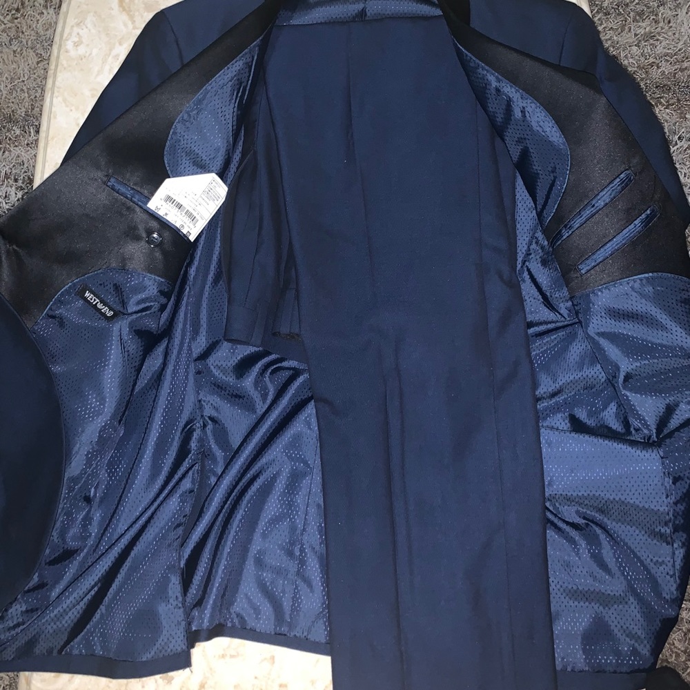 Men suits - Picture 5 of 7